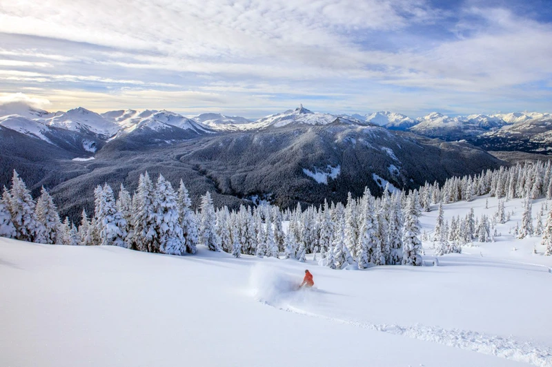 5d1dc20e1513cwhistler clear day fresh lines credit mitch winton coastphotocom
