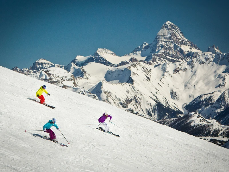 Banff Sunshine Village skiers scenic credit - Banff Lake Louise Tourism Paul Zizka Photography