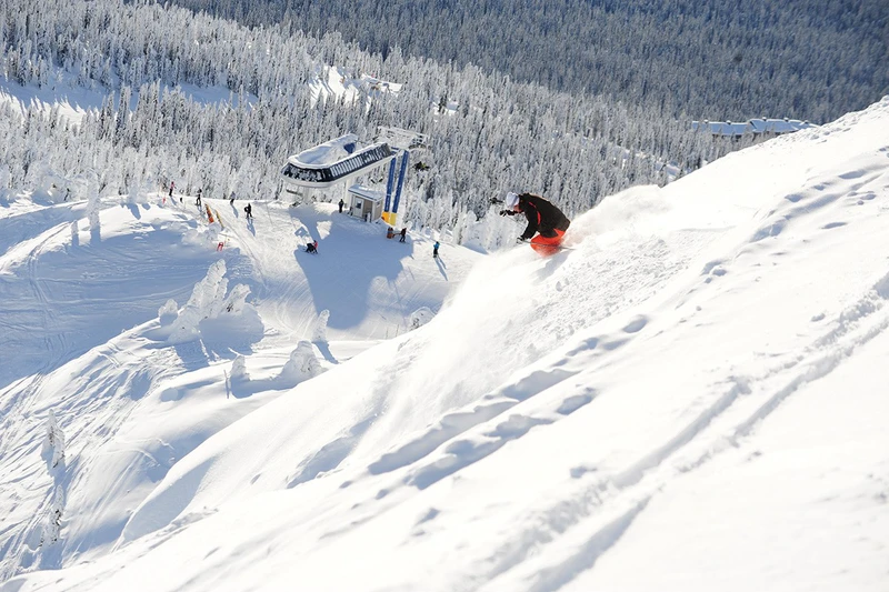 Big White - Bluebird Day © Big White Resort
