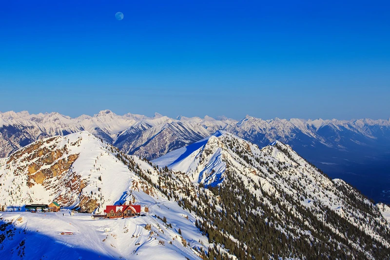 Kicking Horse Eagles Eye Restaurant © Dave Best & Kicking Horse