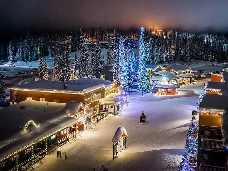 Silver Star Village at Night © Blake Jorgenson Photography Ltd
