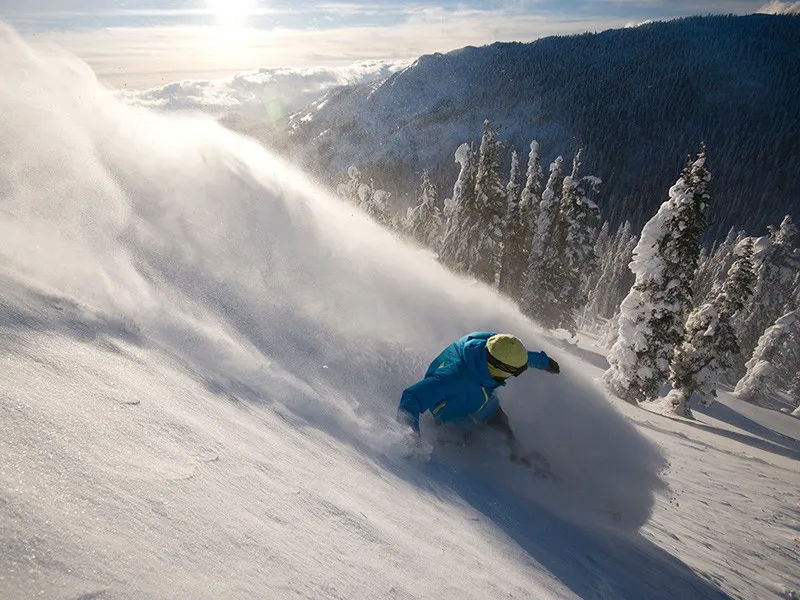 Red Trees and Powder © Marseille / Red Mountain Resort 4x3
