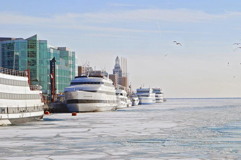 Chicago winter museum Lake Michigan