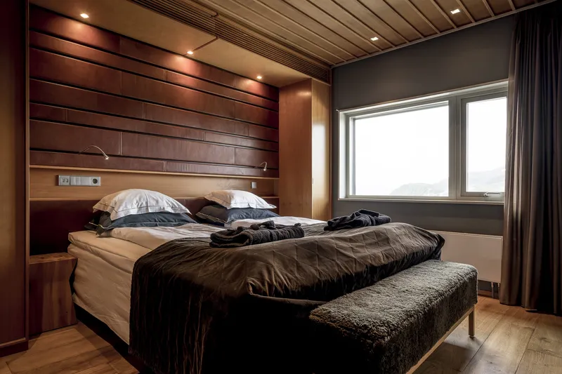 5d1dc8b21624bcopperhill mountain lodge bronze room credit copperhill jonas kullman