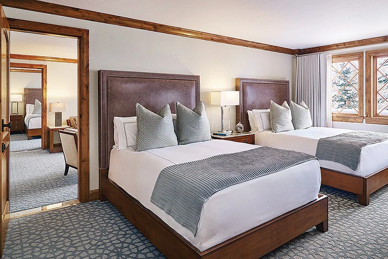 5d1dc8d4bc7a6executive suite the sebastian vail