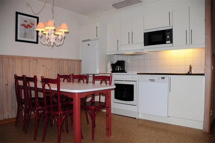 5d1dc972e8edavargen apartments 3 bedroom 0