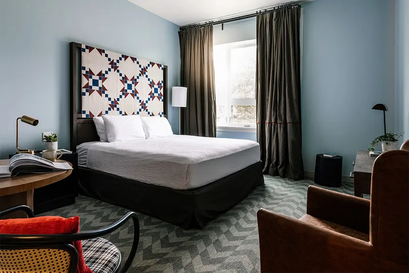 5d1dc99535f6fmount royal hotel heritage room