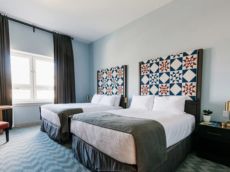 5d1dc9969667bmount royal hotel double queen