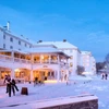 5d1dc99fc56bfdr holms hotel exterior night