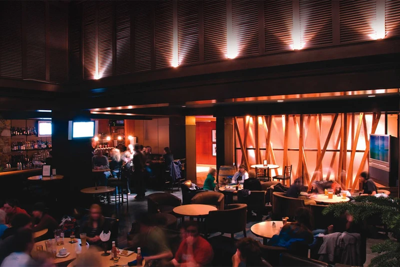Hilton Whistler Resort Bar