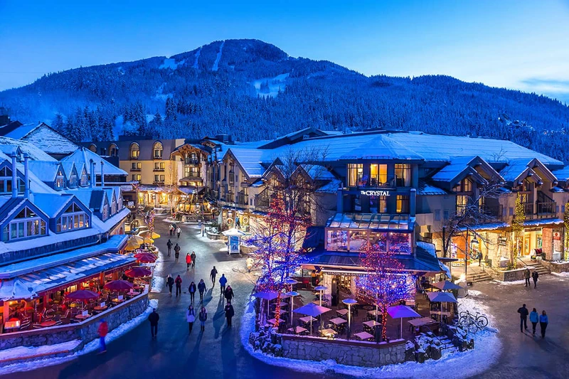 Crystal Lodge Winter Exterior Village © Brad Kasselman / Coastphoto