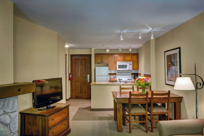 5d1dca0516cc0coast blackcomb suites 1 bedroom