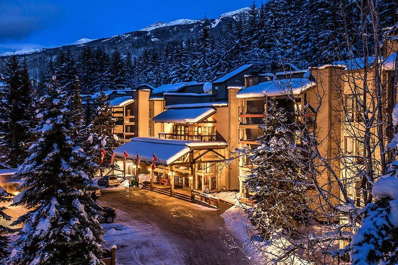 Tantalus Lodge Exterior