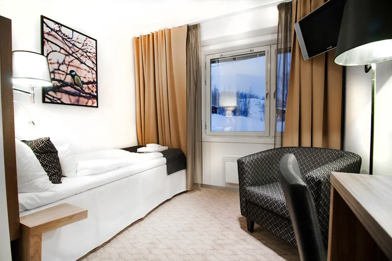 5d1dca35a4686hotel fjallet single room