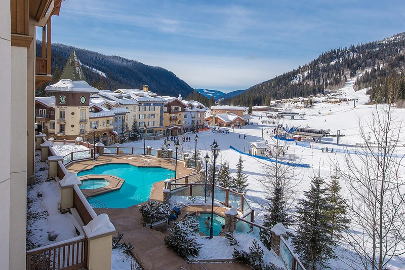 Sun Peaks Grand Hotel Exterior