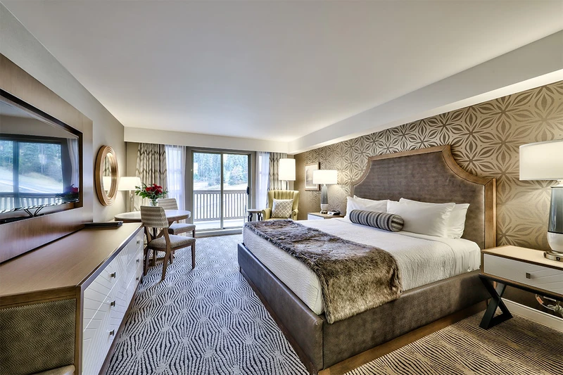 5d1dca54c3e7asun peaks grand hotel deluxe room 2