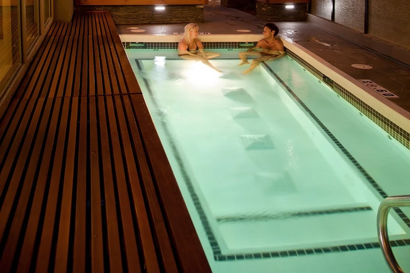 5d1dca6a1f0c4banff aspen lodge pool
