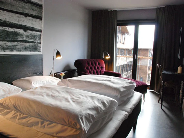 5d1dcad370ec7quality spa and resort standard room 0