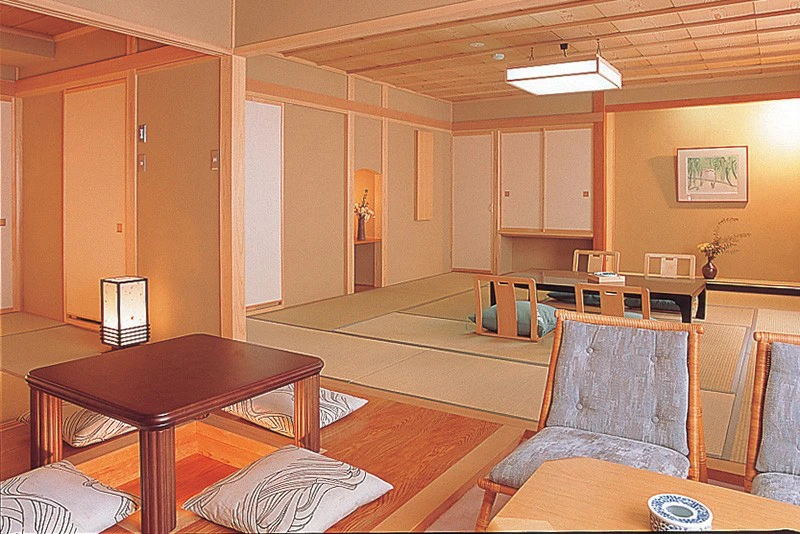 5d1dcb9becb77sakaya sakaya room