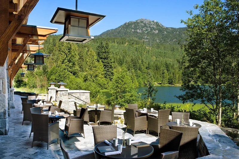 Nita Lake Lodge Exterior Lakeview
