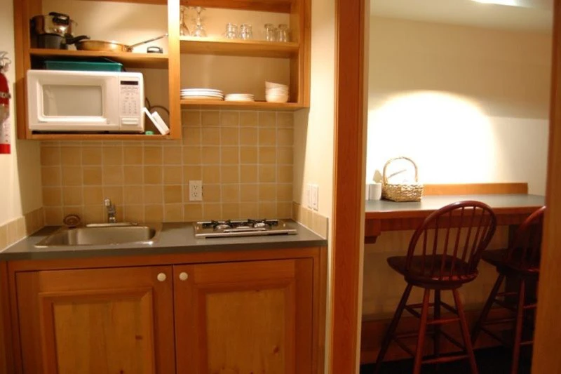 5d1dcbb3ed332white crystal inn superior