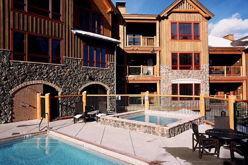 5d1dcbcc9c31dblue sky pool
