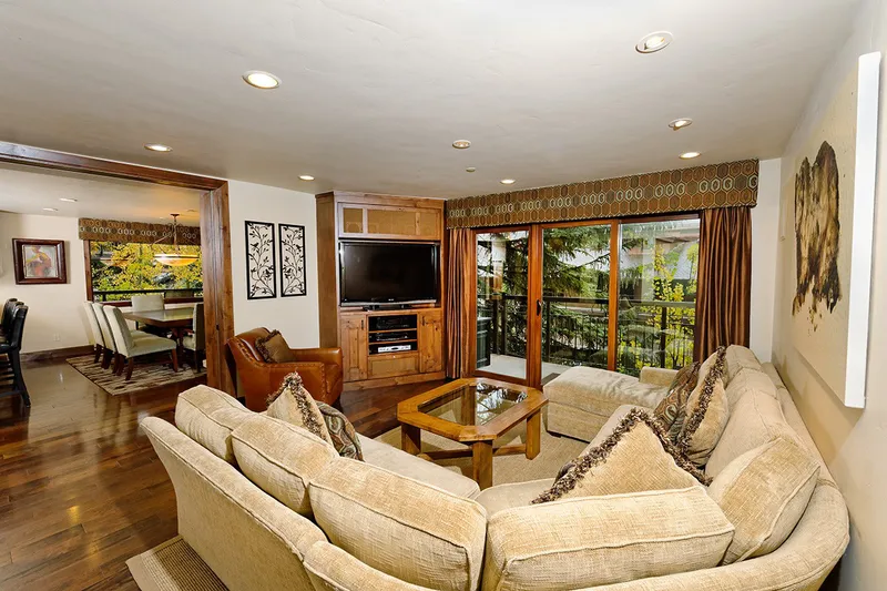 5d1dcbfcf1e46crestwood 4 bedroom