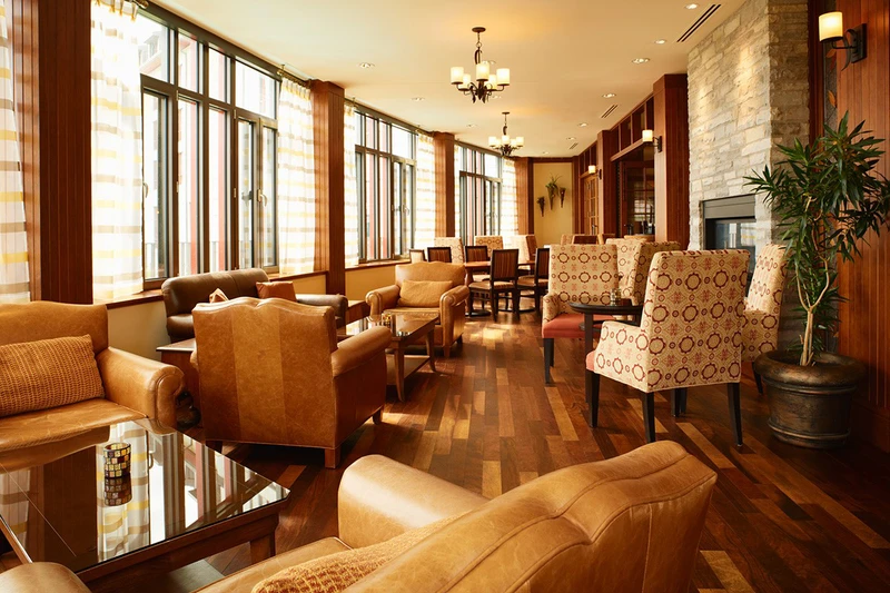 Fairmont Tremblant Bar © Fairmont Chateau Tremblant