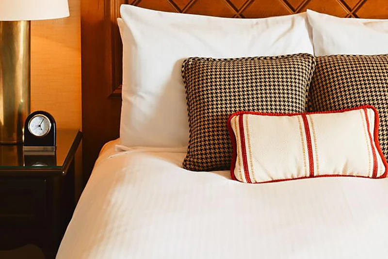 5d1dcc055f5d1fairmont mont tremblant deluxe credit fairmont