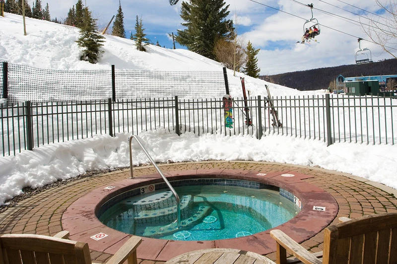5d1dcc4e96178zephyr mountain hot tub 0