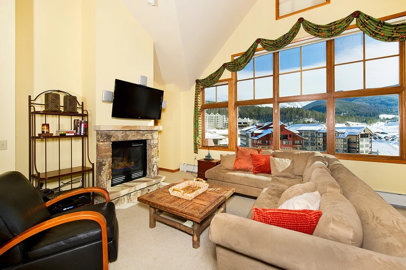 5d1dcc5321475zephyr mountain 3 bed condo