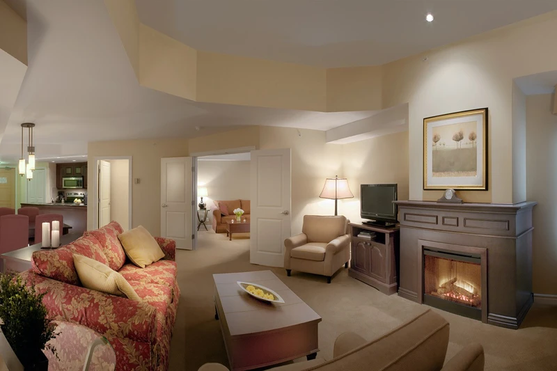 5d1dcc907933esun peaks residences lounge