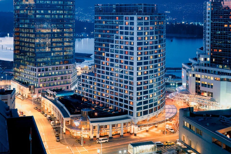 Fairmont Waterfront Vancouver Exterior © Fairmont Waterfront Vancouver