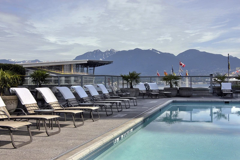 Fairmont Waterfront Vancouver Pool