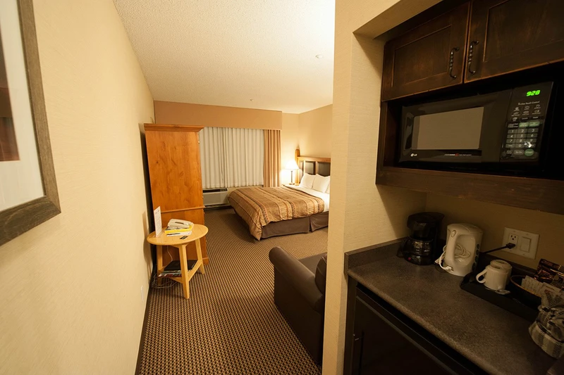 5d1dccb063e38blackcomb lodge standard studio