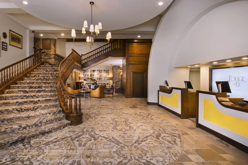 5d1dccf5aa4d7lodge vail foyer