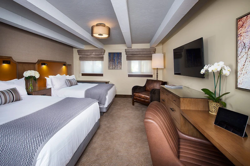 5d1dccf8daad6the lodge vail deluxe room