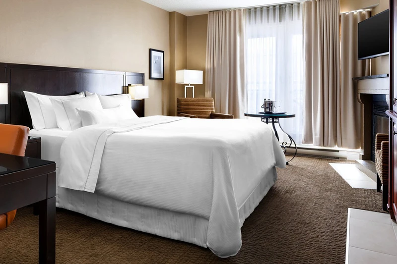 5d1dcd122b9catremblant le westin hotel room 0