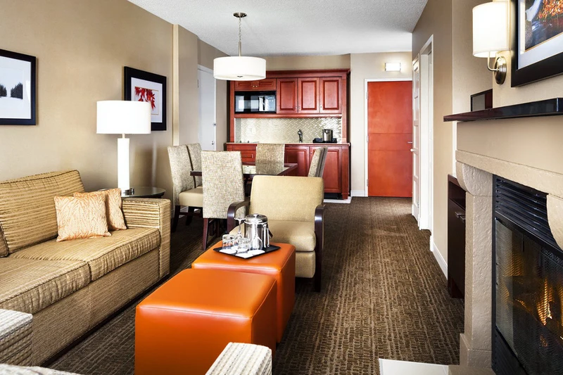 5d1dcd14786d2tremblant le westin 2 bed 0