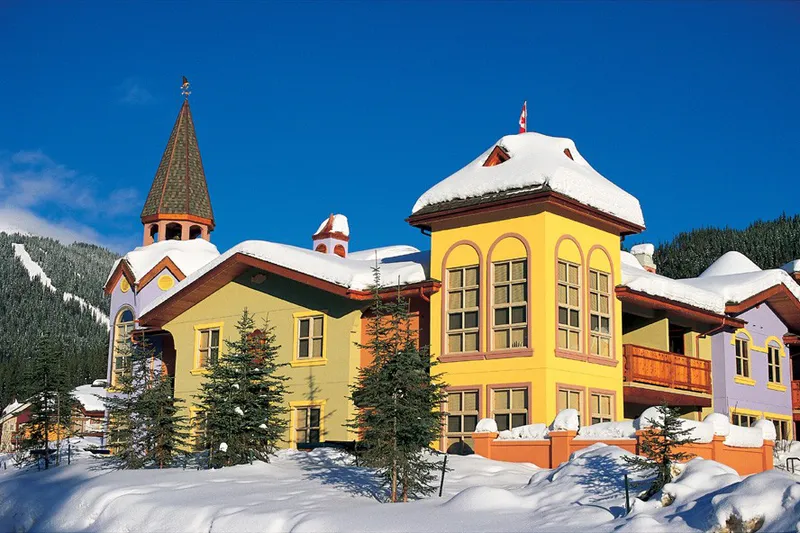 Crystal Forest Condos Exterior