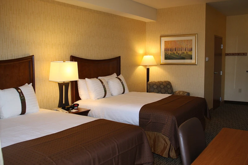 5d1dce4c82b98holiday inn deluxe double