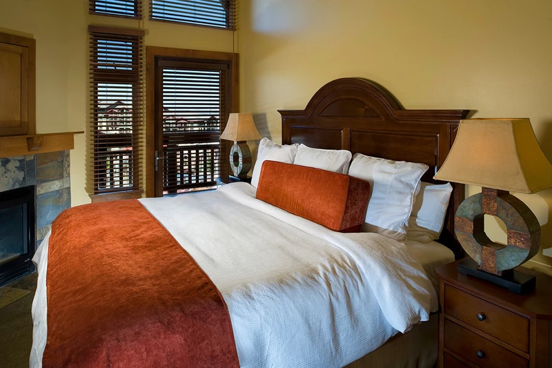 5d1dce55ca293sundial 1 bedroom suite