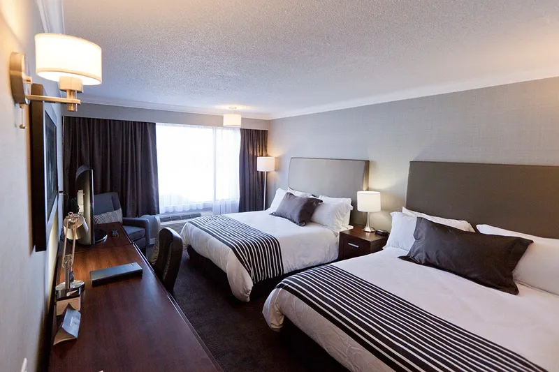 5d1dce6be7b34sandman inn double