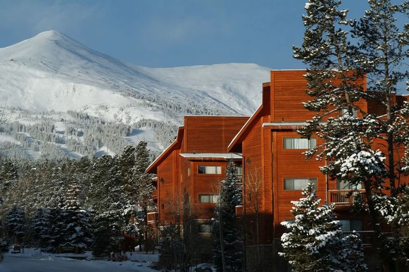Pine Ridge Condos - Exterior