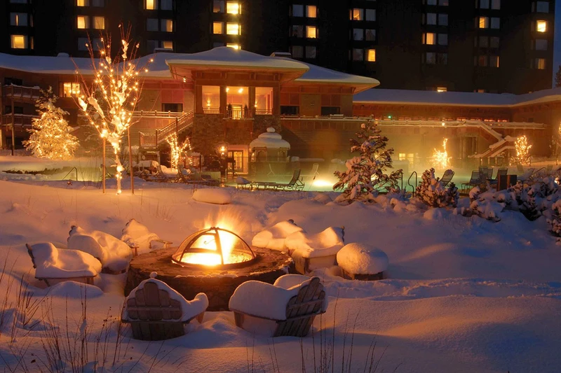 5d1dce8f3dcf5hyatt regency firepit pool snow