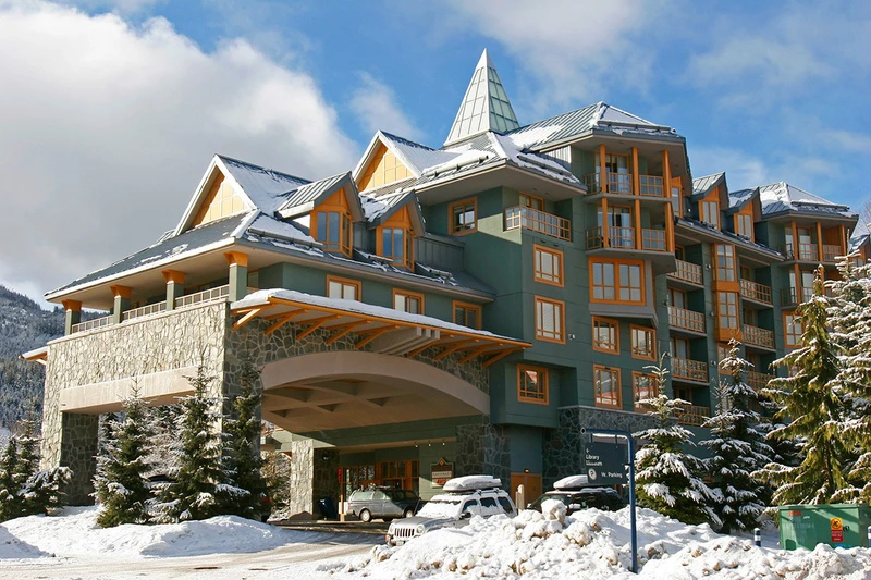 Cascades Lodge Exterior