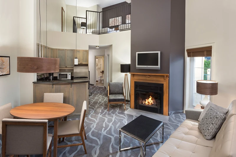 5d1dceca76550marriott residence inn 2 bed bi level suite