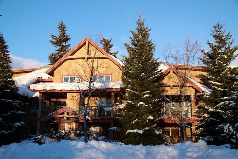 Glaciers Reach Exterior