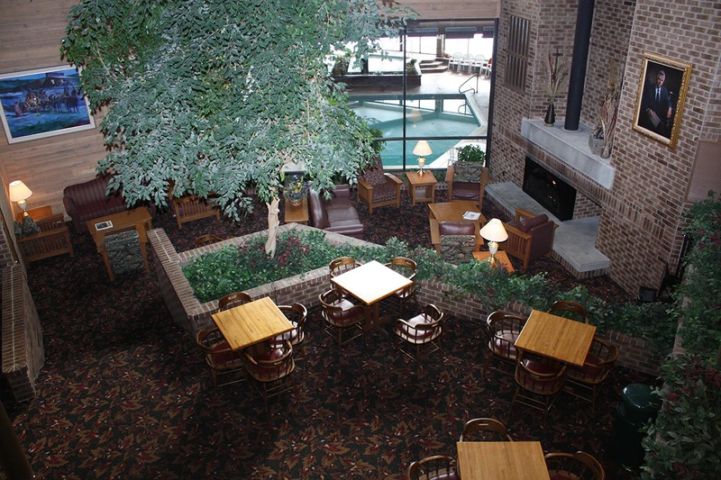 5d1dcef42a1c8landmark lobby and pool 0