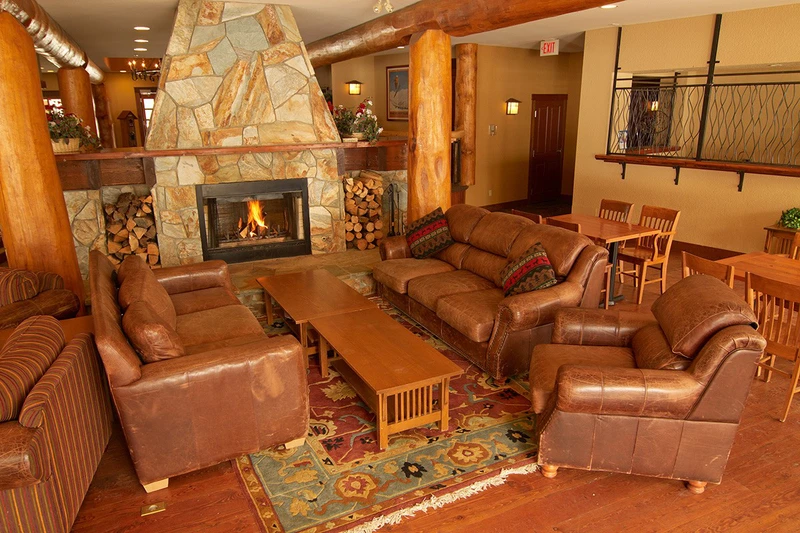 5d1dcef84d207snow creek lodge lobby